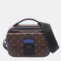 Louis Vuitton: Чёрная сумка 