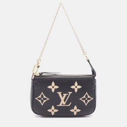 Louis Vuitton: Чёрный клатч  Pochette Accessoires