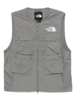 The North Face: Жилет  Mountain