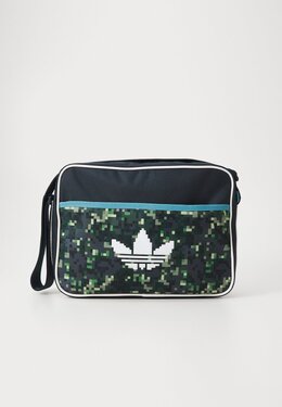 Adidas Originals: Тёмная сумка 
