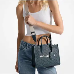 MICHAEL KORS: Синяя сумка 