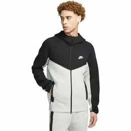 NIKE: Чёрная толстовка 