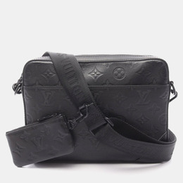 Louis Vuitton: Чёрная сумка 