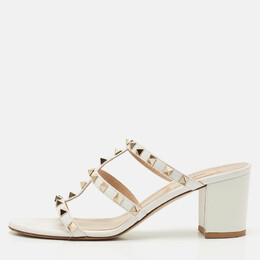 Valentino: Белые сандалии  Rockstud