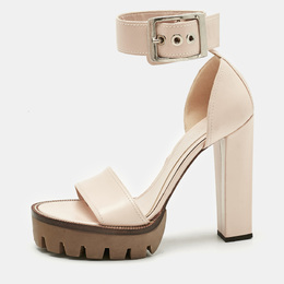 Alexander McQueen: Розовые сандалии 