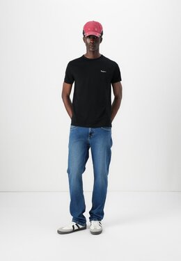Pepe Jeans: Чёрная футболка 