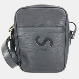Louis Vuitton: Чёрная сумка  Pochette