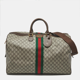 Gucci: Бежевая спортивная сумка  GG Supreme