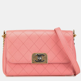 Chanel: Розовая сумка 