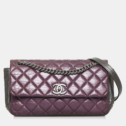 Chanel: Фиолетовая сумка 