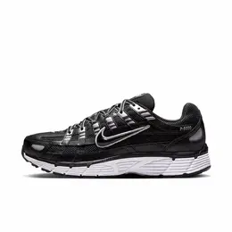 NIKE: Чёрные кроссовки 