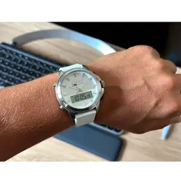 TOMMY HILFIGER: Часы 