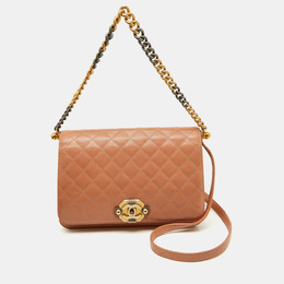 Chanel: Розовая сумка 