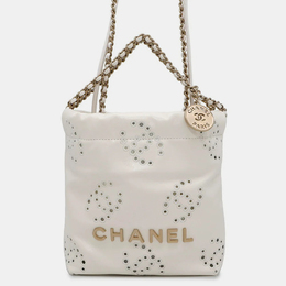 Chanel: Белая сумка 