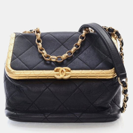 Chanel: Чёрная сумка 