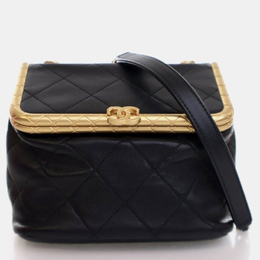 Chanel: Чёрная сумка 