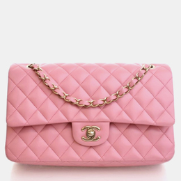 Chanel: Розовая сумка 