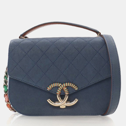 Chanel: Голубая сумка 