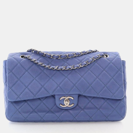 Chanel: Голубая сумка 