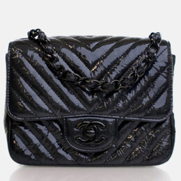 Chanel: Чёрная сумка 