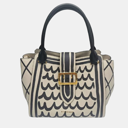 Burberry: Белая сумка-шоппер 