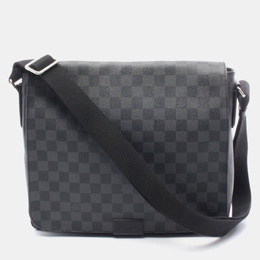 Louis Vuitton: Чёрная сумка 