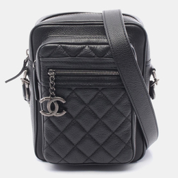 Chanel: Чёрная сумка через плечо 