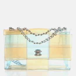 Chanel: Голубая сумка 