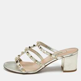 Valentino: Серебристые сандалии  Rockstud