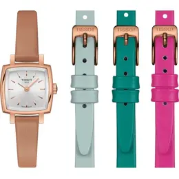 TISSOT: Часы 