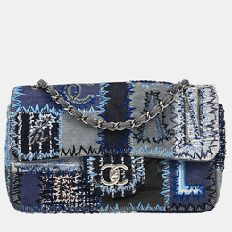 Chanel: Голубая сумка 