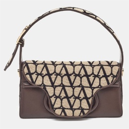 Valentino: Тёмная сумка 