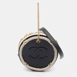 Chanel: Чёрная сумка через плечо 