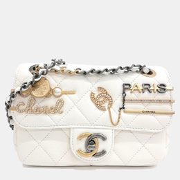 Chanel: Белая сумка 