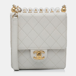 Chanel: Белая сумка через плечо 