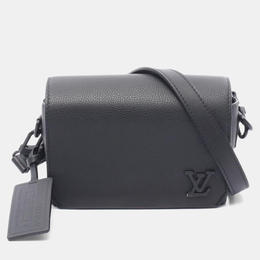 Louis Vuitton: Чёрный кошелёк 