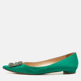 Manolo Blahnik: Зелёные балетки  Hangisi