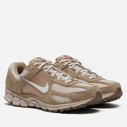 Nike: Бежевые кроссовки 