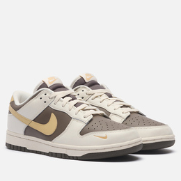Nike: Бежевые кроссовки  Dunk Low