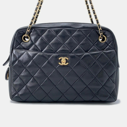 Chanel: Чёрная сумка 